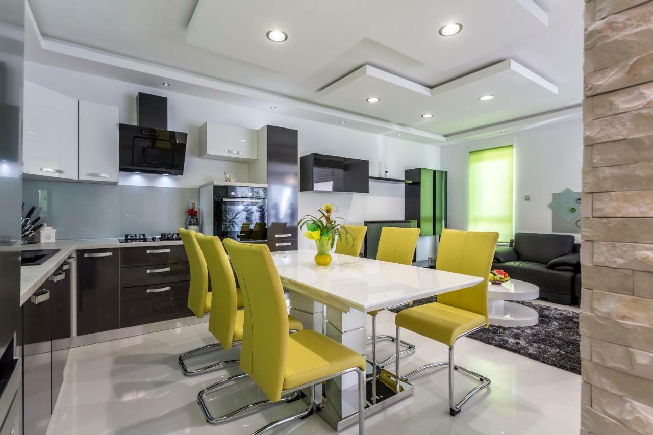 Sea Pearl Luxury Apartment Подстрана Экстерьер фото